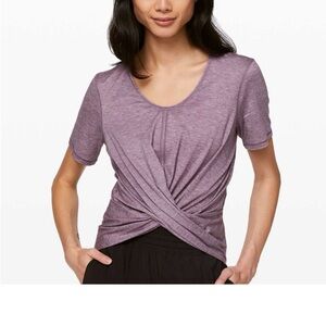 Lululemon Do the daily Twist Front Tee
Size 10